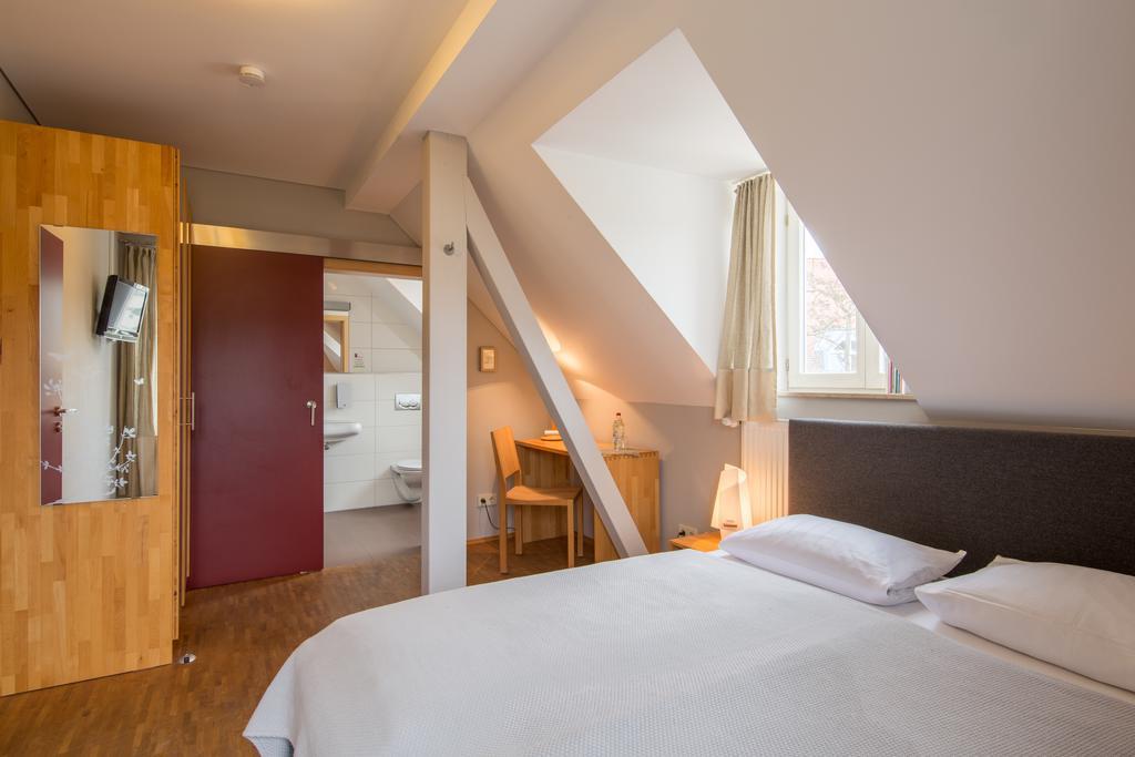 Stiftsgut Keysermuehle Klingenmünster Buitenkant foto
